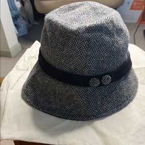 Elegant Gray Herringbone Wool Hat with Black Band